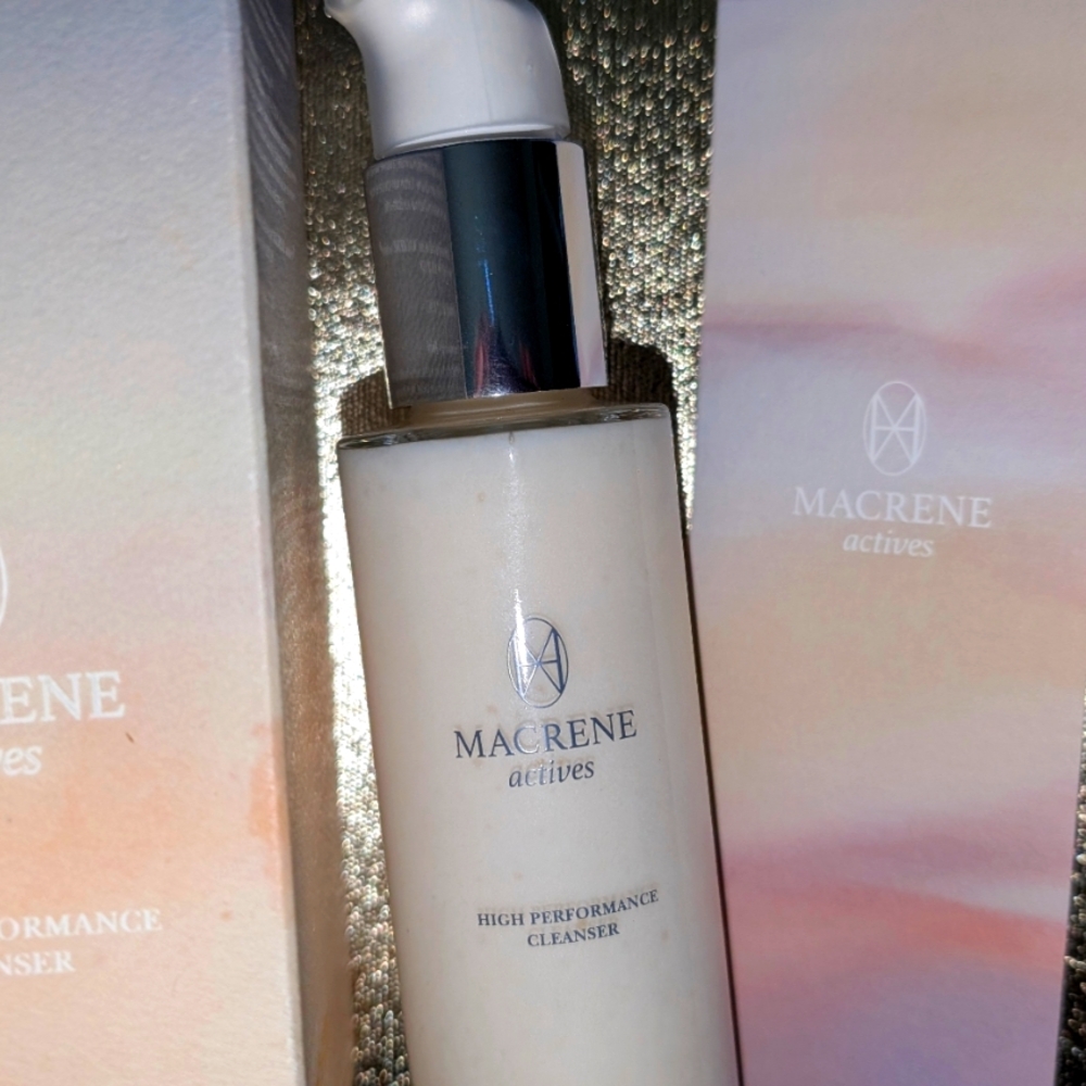 Macrene Actives High Performance Cleanser